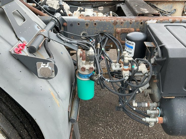 #2001-•-2011-mack-midlum-truck-chassis-image-19