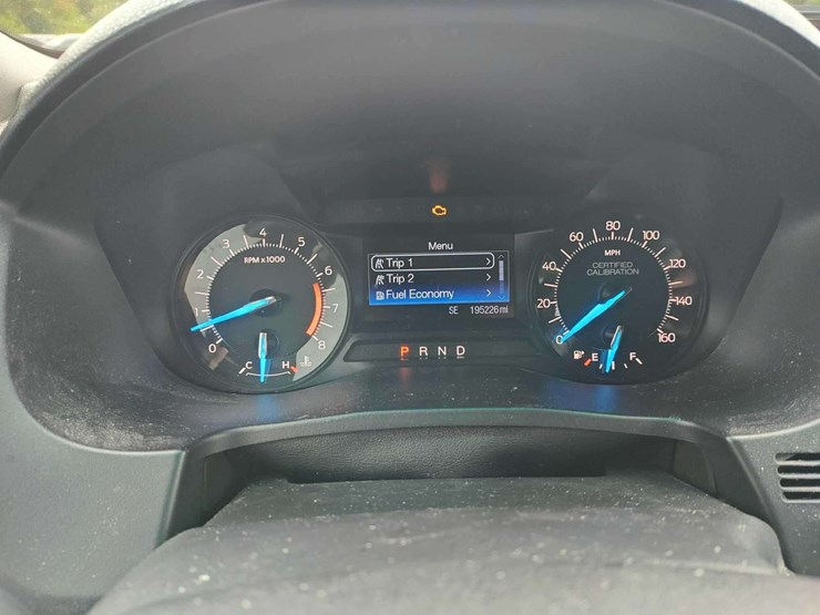 2016-ford-explorer-image-13