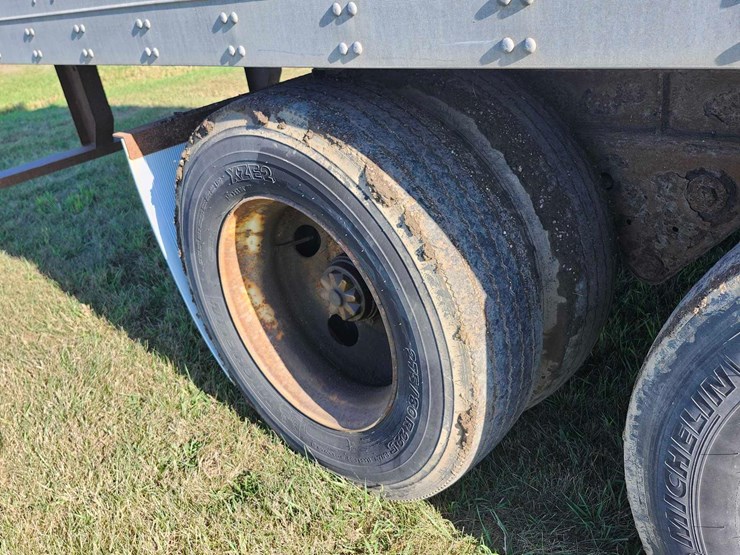 1996-fruehauf-van-image-17