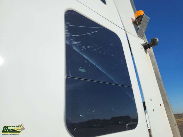 2024-western-star-57x-image-40