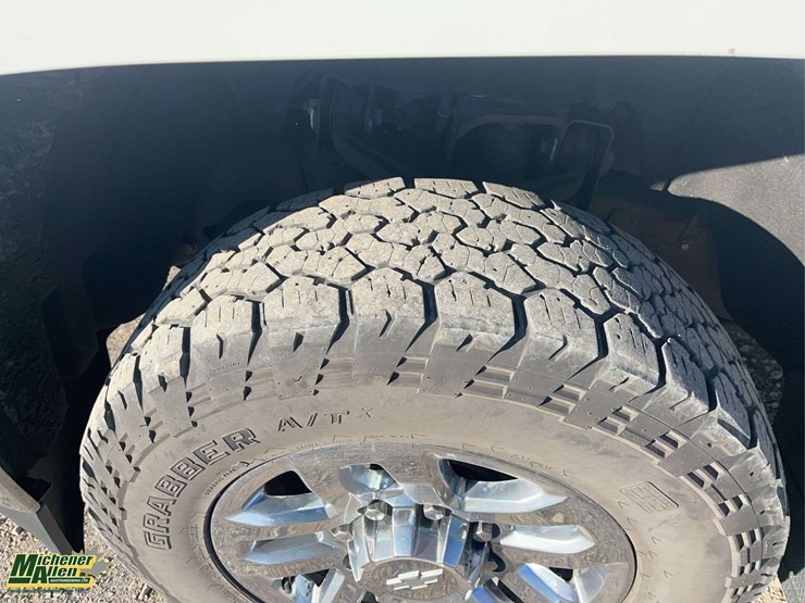 2018-chevrolet-silverado-3500hd-image-7