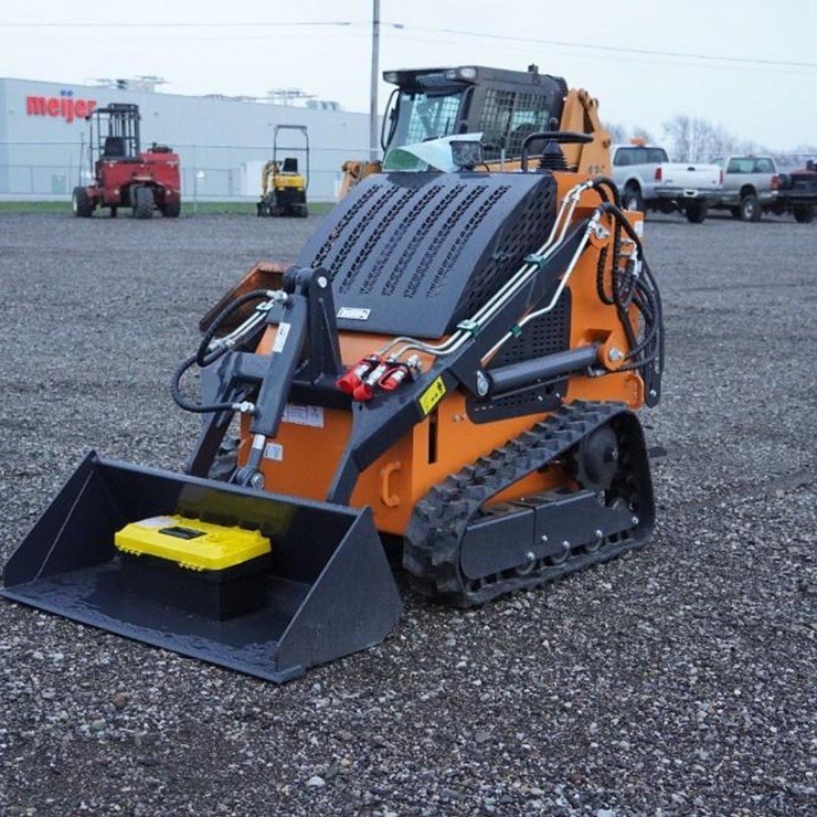 #1005 • Unused Landhero Mini Skid Steer Loader