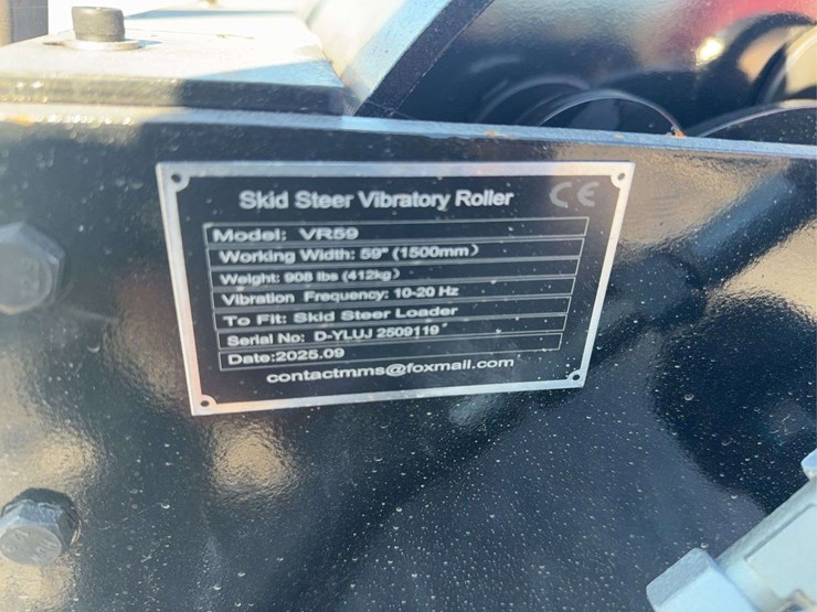 skid-steer-vibratory-roller-image-4