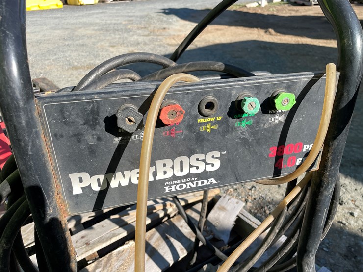 #5711-•-powerboss-3800-psi-pressure-washer-image-5