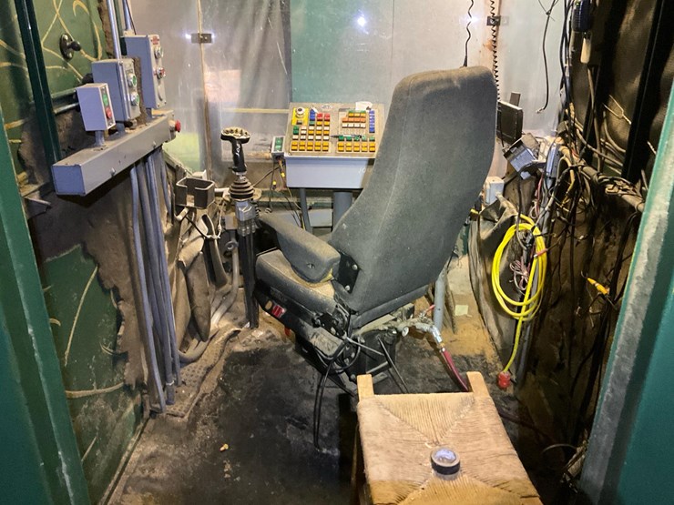 #106-•-cleereman-cab-image-16