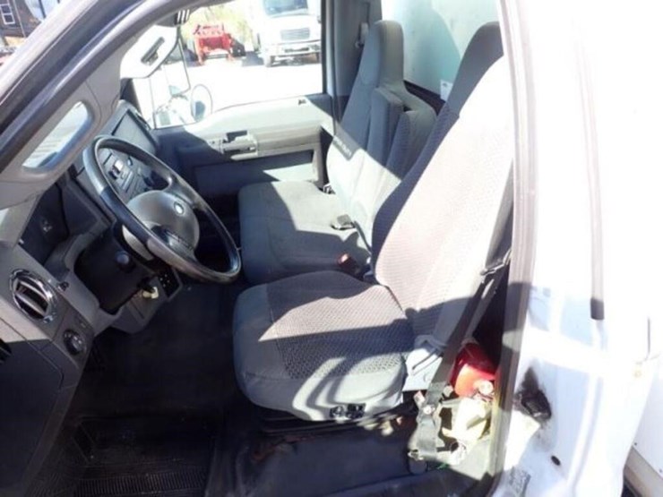 2013-ford-f750-image-21