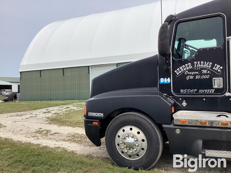 1996-kenworth-t600-image-15