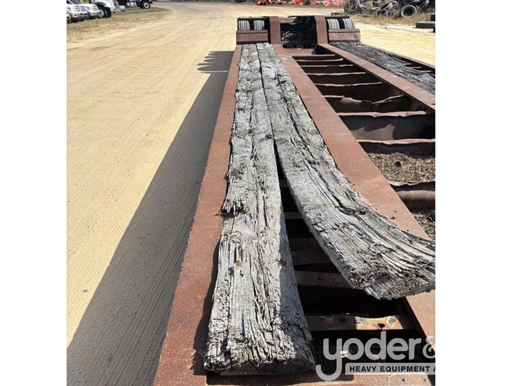 trailking-advantage-series-tri-axle-lowboy-image-8