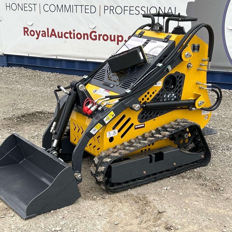 2025 SDLanch SDLL60 Stand On Loader