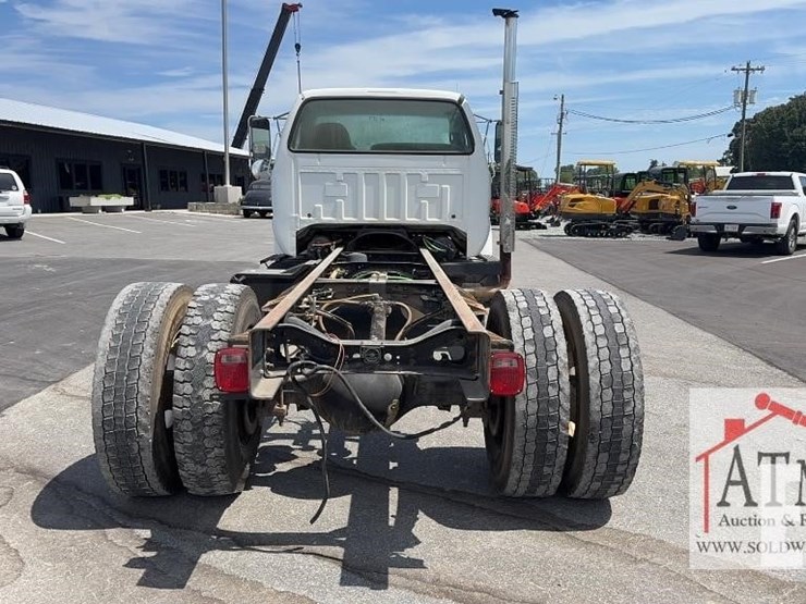 2007-ford-f750-image-5