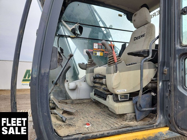 2013-john-deere-250g-excavator-image-9