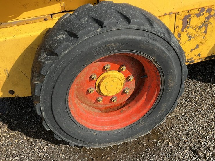 new-holland-ls190-image-32