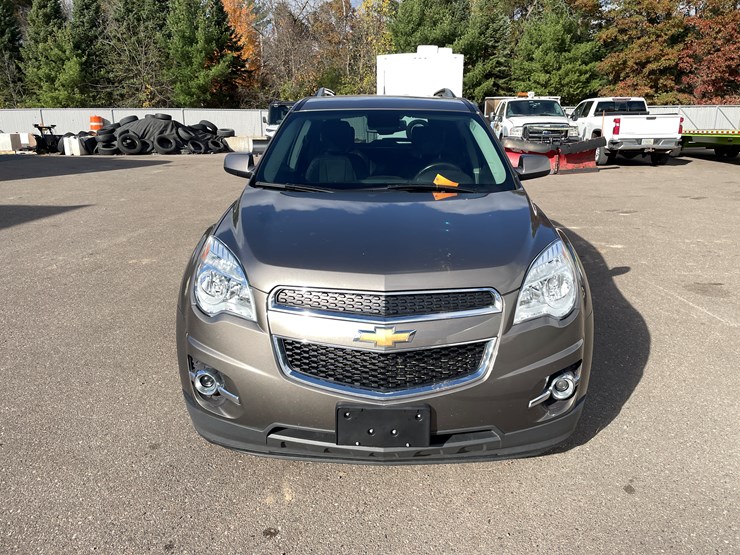 2012-chevrolet-equinox-lt-image-2