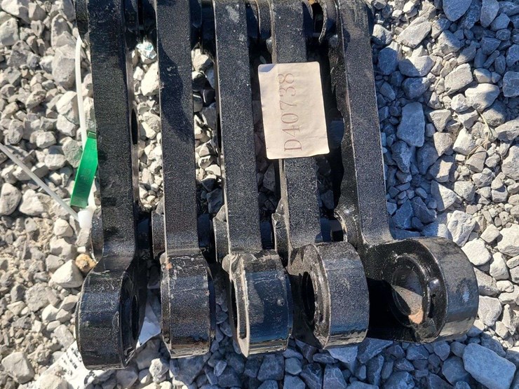 mini-excavator-attachment-pieces.-5-pieces.-image-1