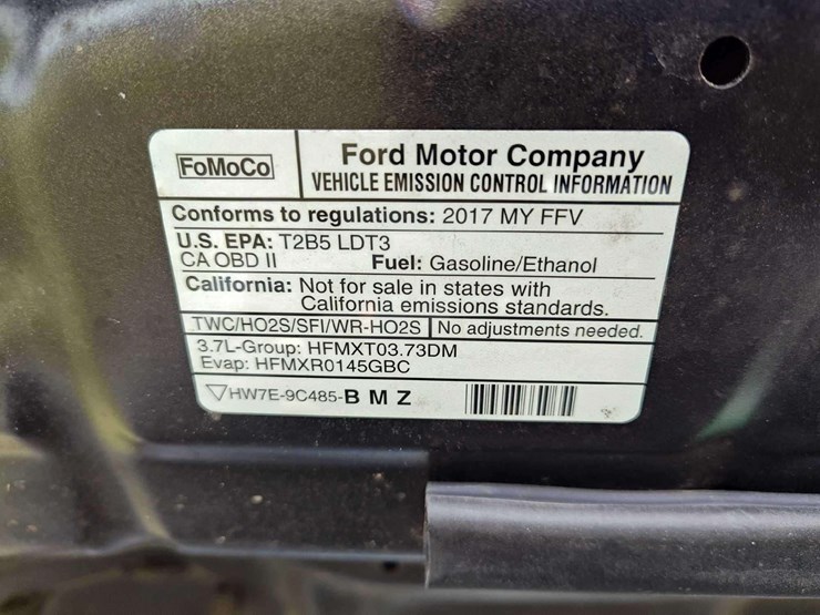 2017-ford-explorer-image-16