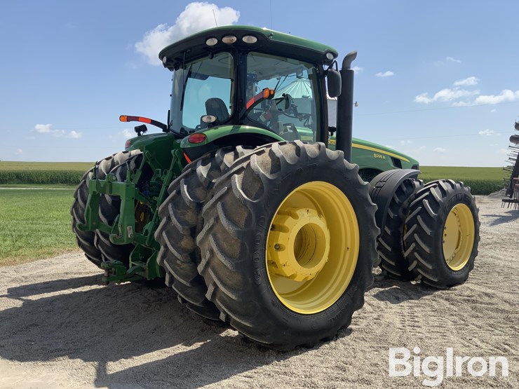 2010-john-deere-8295r-image-5