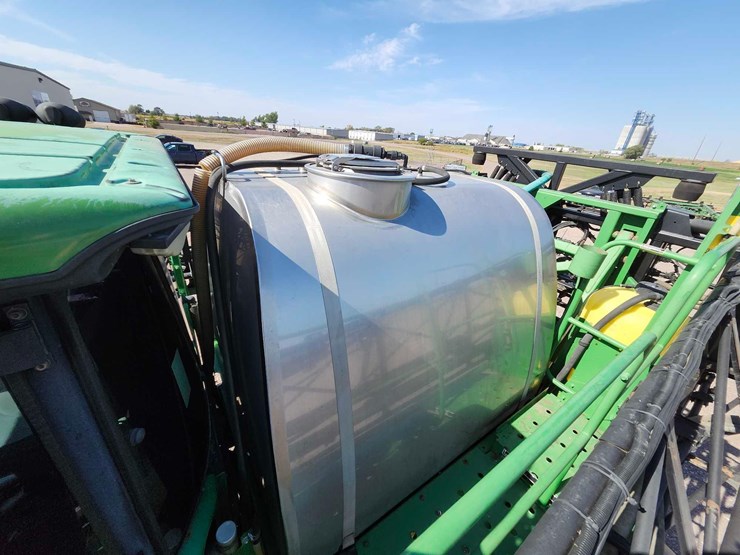 2010-john-deere-4830-image-22