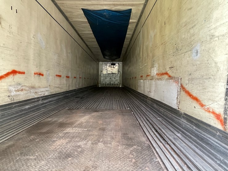 1996-utility-53'-image-40