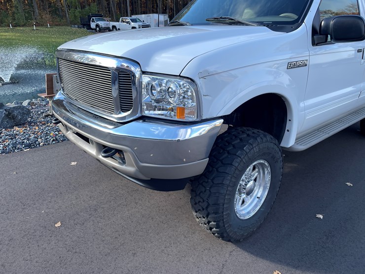 2002-ford-excursion-limited-image-9
