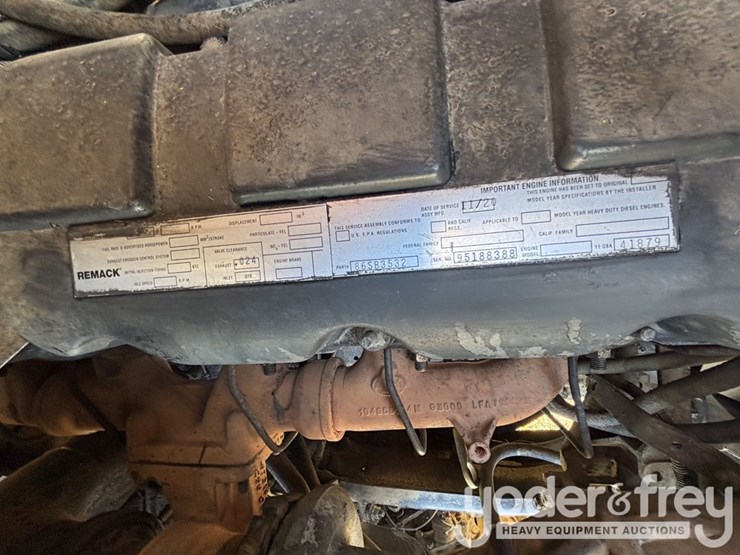 2003-mack-cv713-granite-image-13