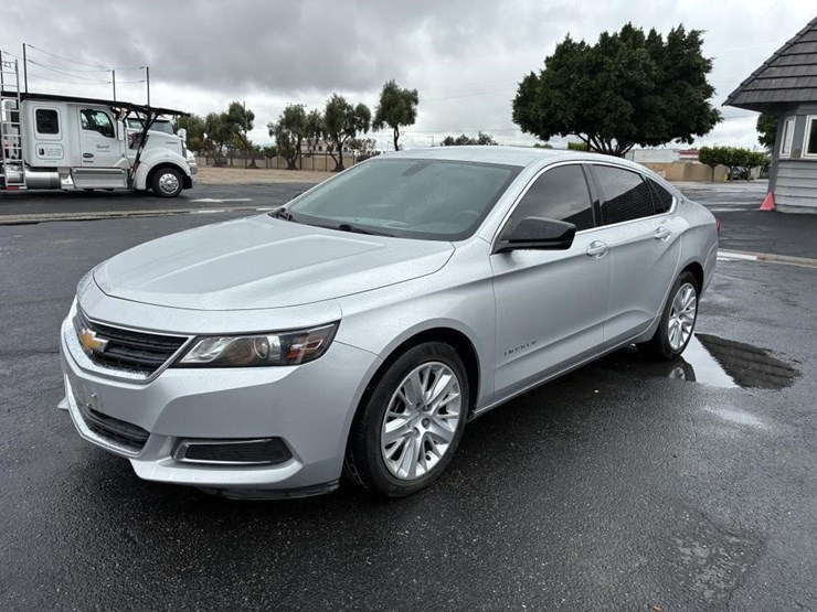 2019-chevrolet-impala-sedan-image-1