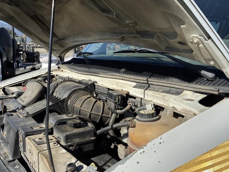 2006-ford-e350-image-8