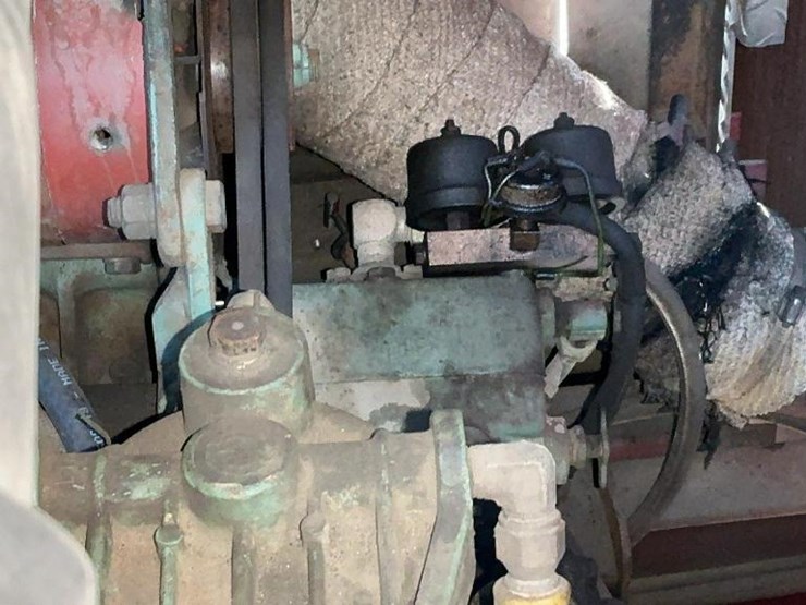 #2000-•-1982-sutphen-deluge-fire-engine-truck-detroit-diesel-6v92ta-image-32