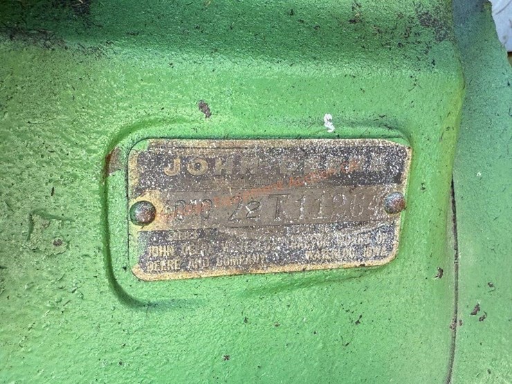 john-deere-4010-image-35
