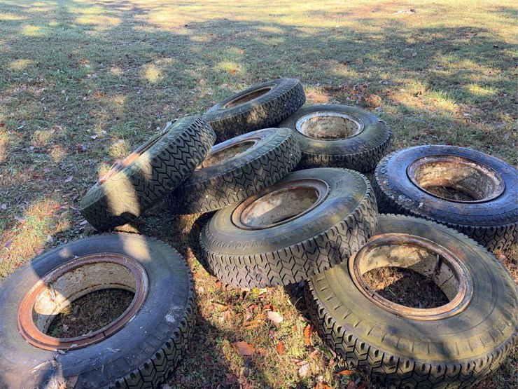 8-10-20-semi-rims-and-tires,-some-still-have-plenty-life-yet.-image-3