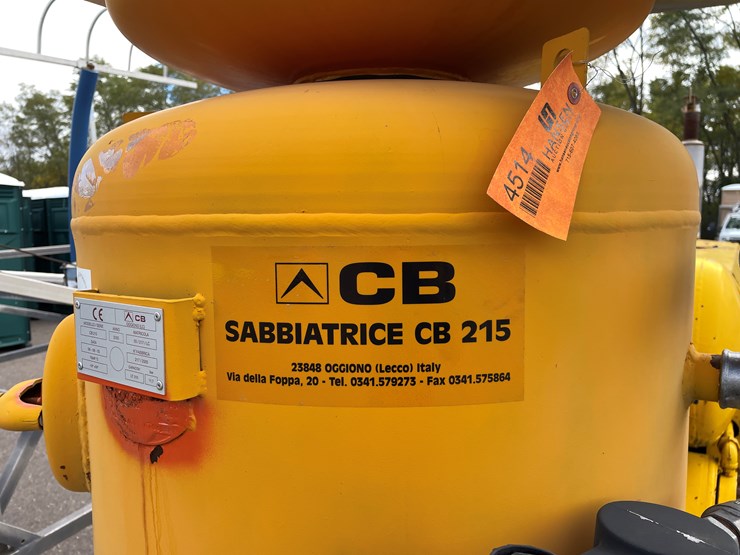 #4514-•-ingersoll-rand-gyro-flo-160cfm-portable-air-compressor-sand-blaster-image-11