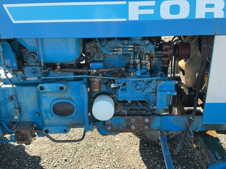 1983-ford-1510-image-25