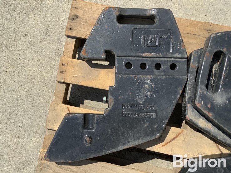 caterpillar-100-image-9