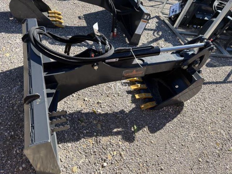 #73-•-bigarm-backhoe-for-skid-steer---model:-bh-12-72d-image-3