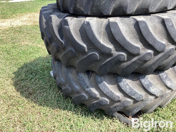 2)-16.9r30-tires-&-(1)-13.6-24-image-17