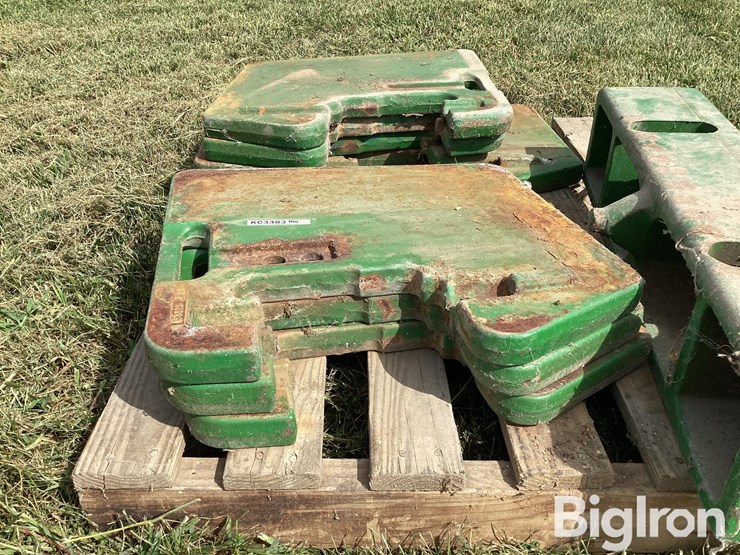 john-deere-front-tractor-weights-&-bracket-image-12