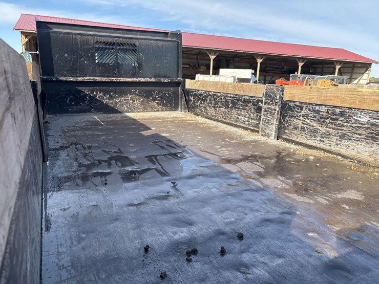 2013-ford-f650-image-14