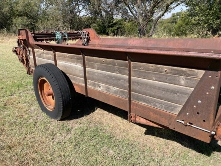 manure-spreader-image-5