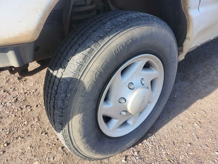 2007-ford-e350-image-24