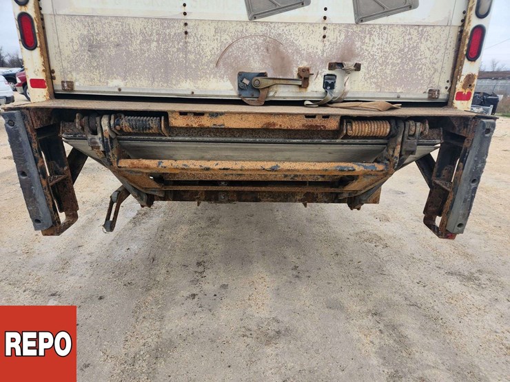 2016-international-durastar-4300-image-8