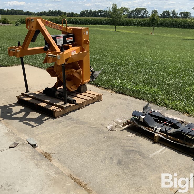 Hurricane 3-Pt 26" Ditcher