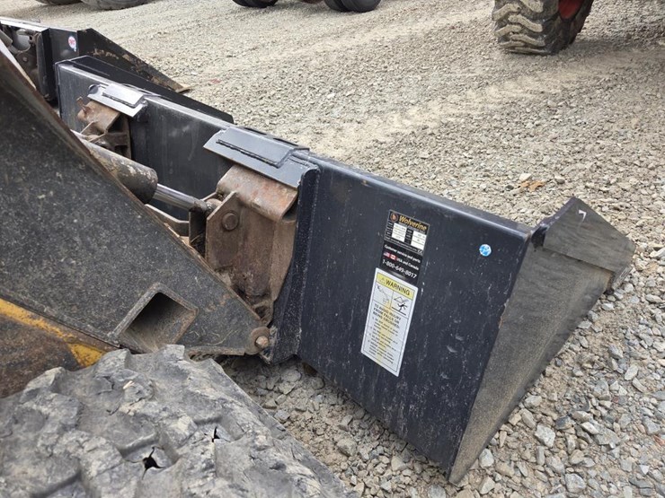 new-holland-lt185b-image-12