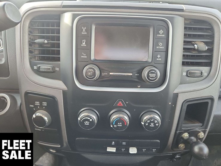 2017-ram-3500-4x4-s/a-cab-&-chassis-image-13