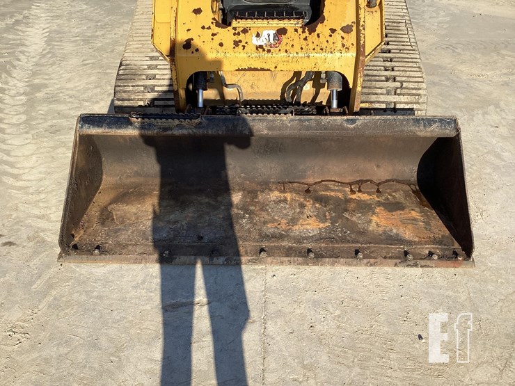 2021-caterpillar-289d3-image-10