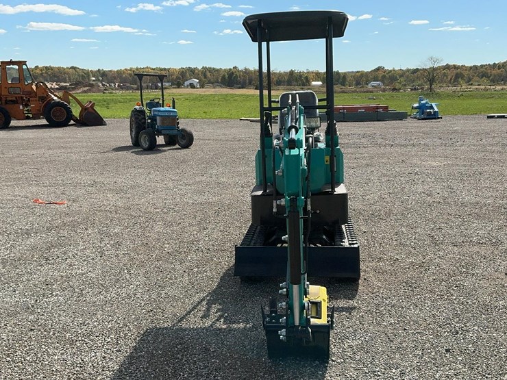 #1600-•-2025-agt-mh12rx-mini-excavator-image-4