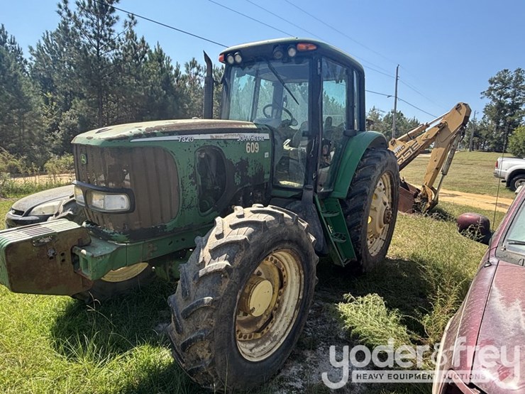 2005-john-deere-7320-image-1