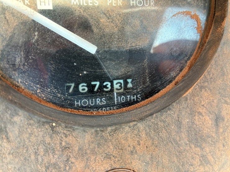 john-deere-4240-image-16