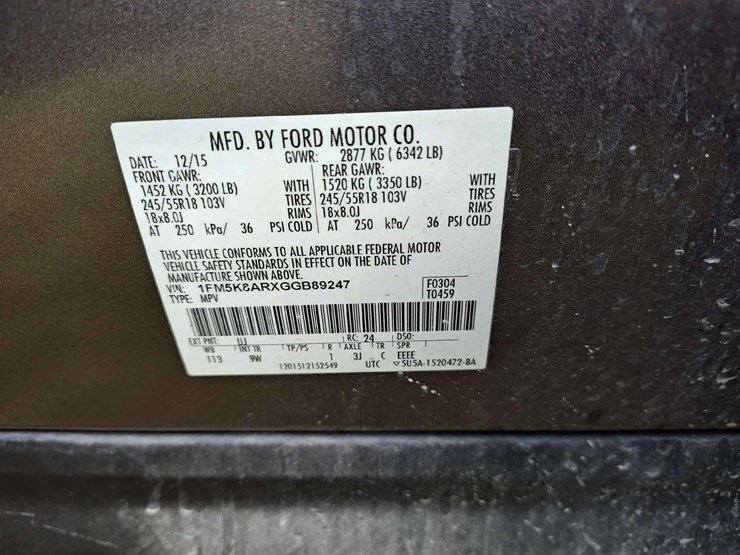 2016-ford-explorer-image-5