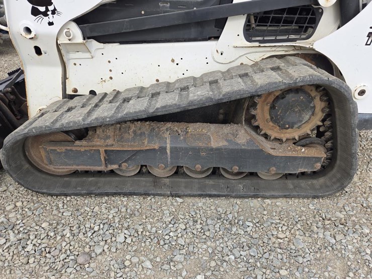 2019-bobcat-t740-image-49