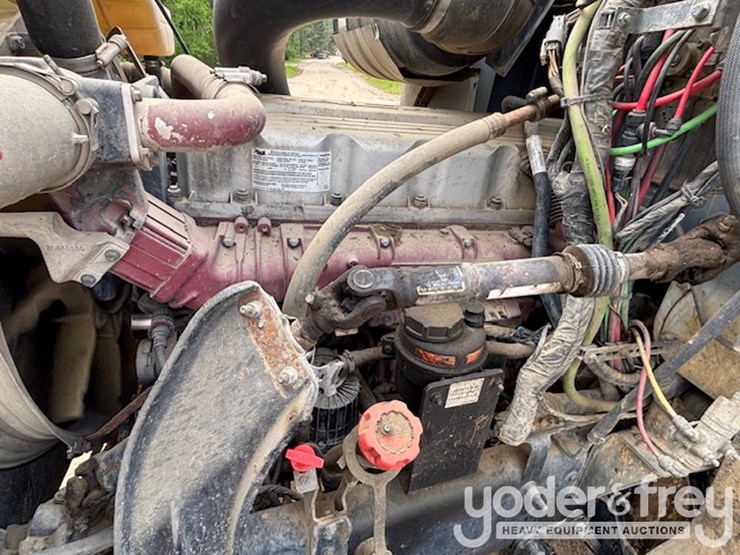 2014-mack-chu613-image-8