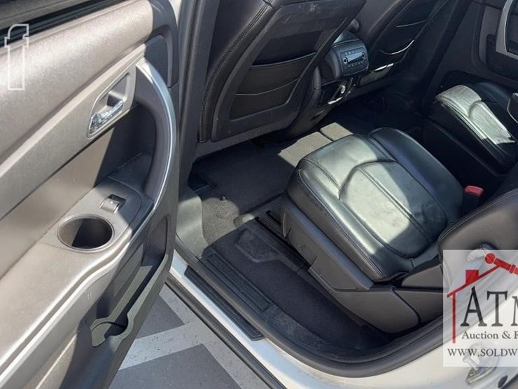 2008-gmc-acadia-slt-image-13